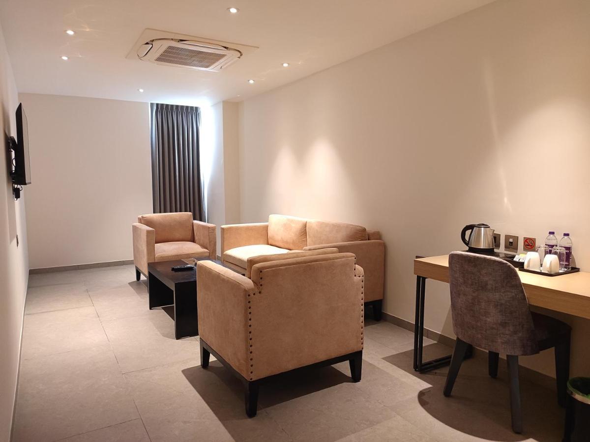 Signature Hotels فيساخاباتنام المظهر الخارجي الصورة