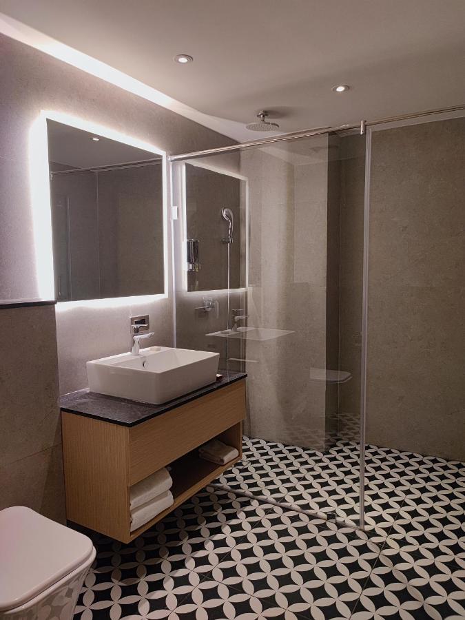 Signature Hotels فيساخاباتنام المظهر الخارجي الصورة